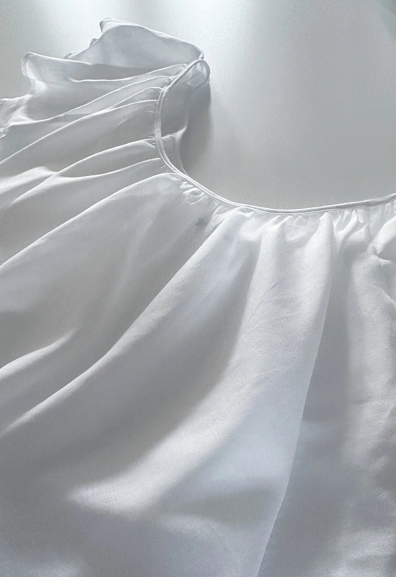 Swing Top in White