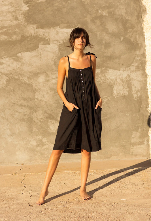 Kapari Dress in Black