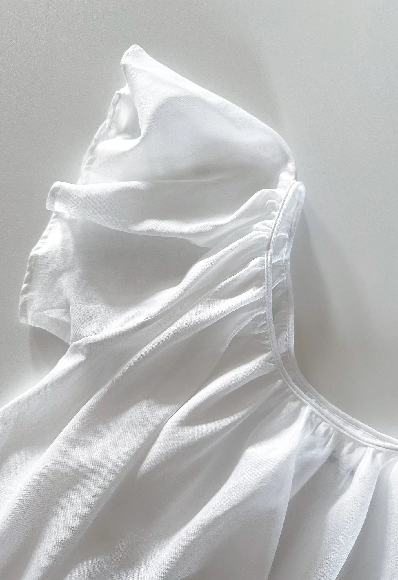 Swing Top in White